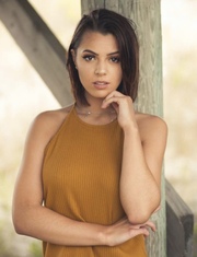 photo of Erin Campos, Jr Stylist - Assistant