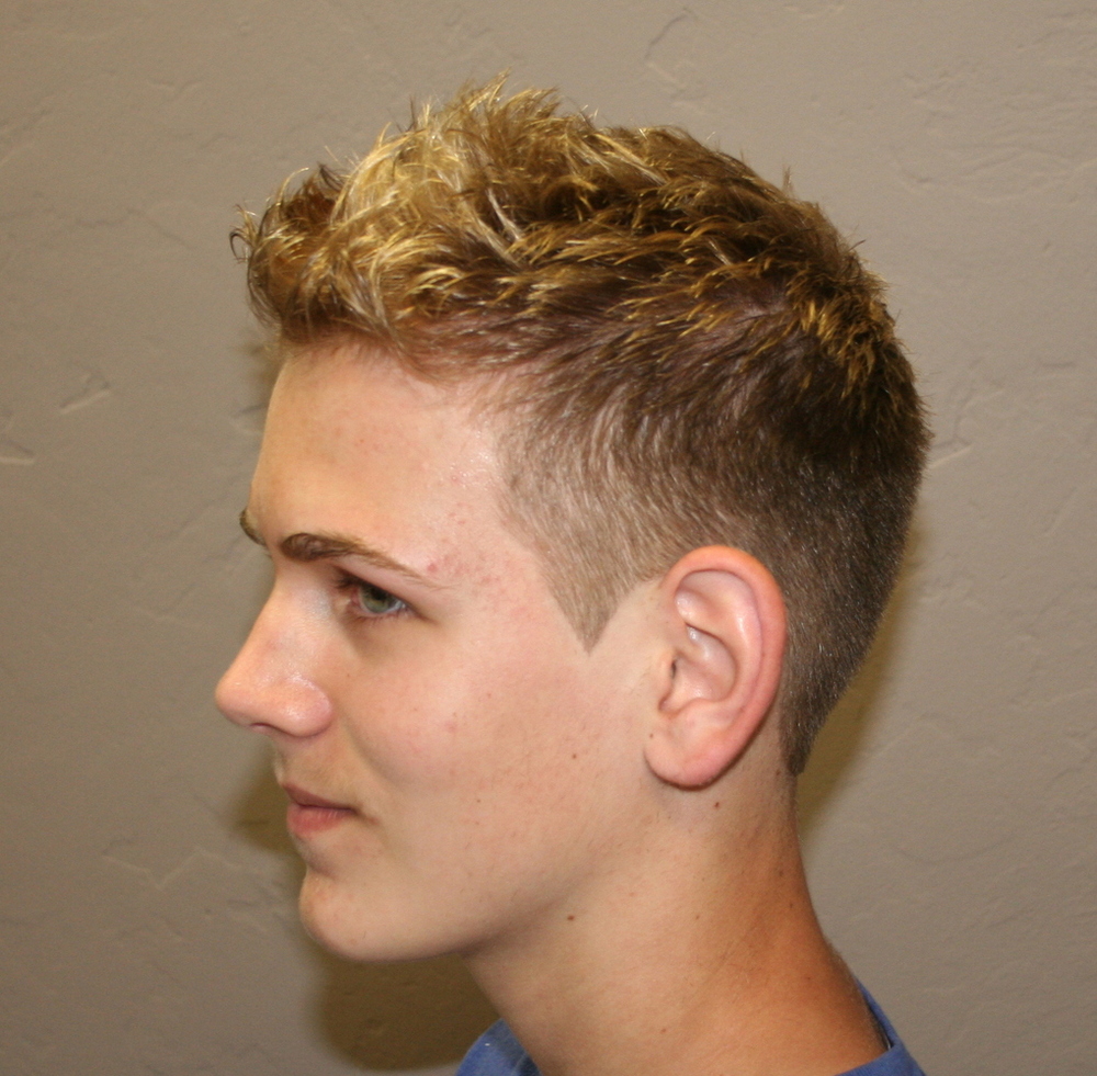 Mens Haircuts Fades And Salon Service Hair Salon Services
