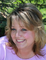photo of Lisa Hammond, Cosmetologist, Level 3