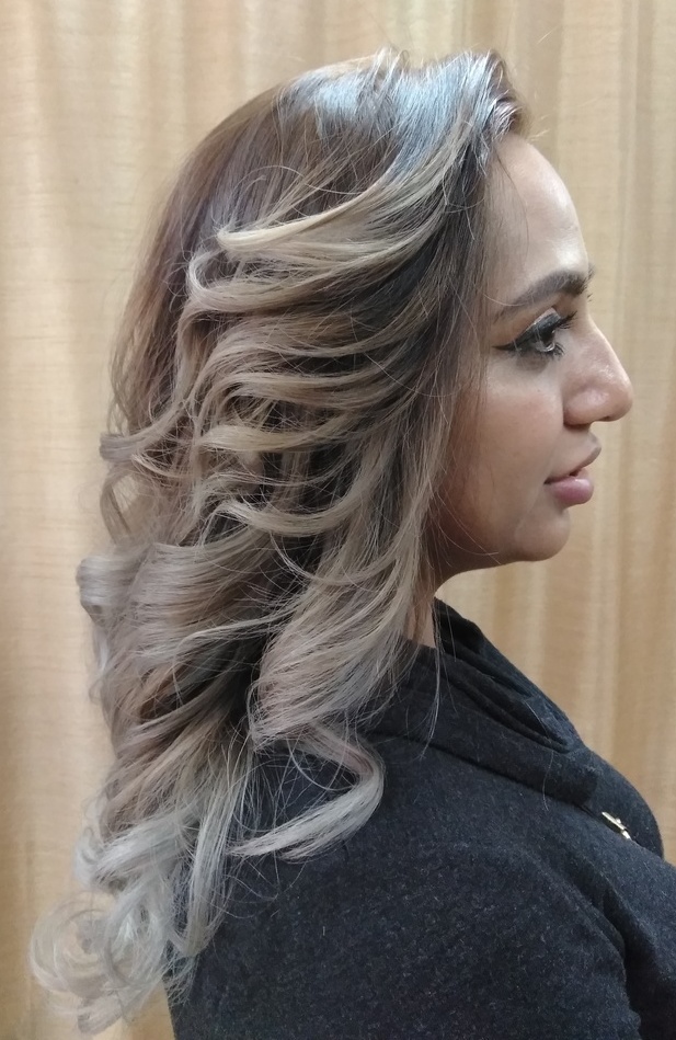 Full head of foils special with Georgia! Includes - La Mode Hair and  Beauty
